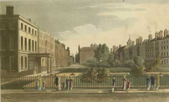 Londres. Queen square. Gravure anonyme en couleurs, 1812. (MarjG_2947)
