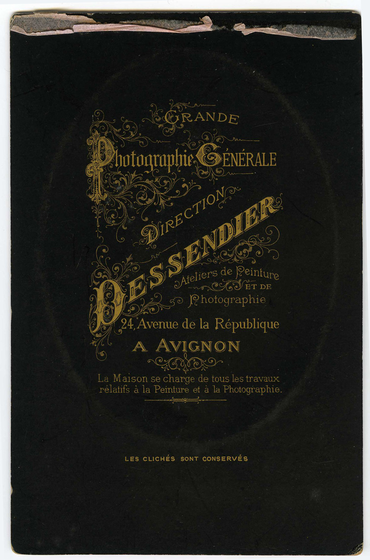 Verso d'une photo-carte issue de l'atelier avignonais de Dessendier