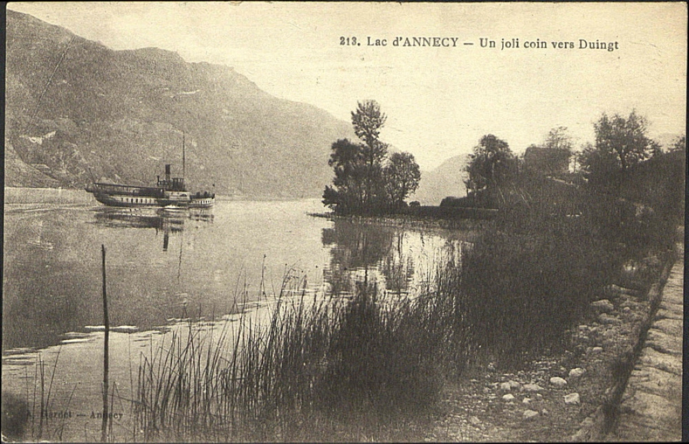 Le lac d'Annecy aux abords de Duingt. © Médiathèque d'Annecy.<br>