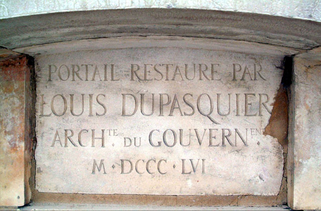 Plaque commémorative de la restauration de l’église de Brou