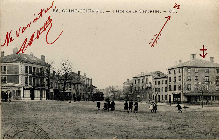 La place Massenet et la maison natale