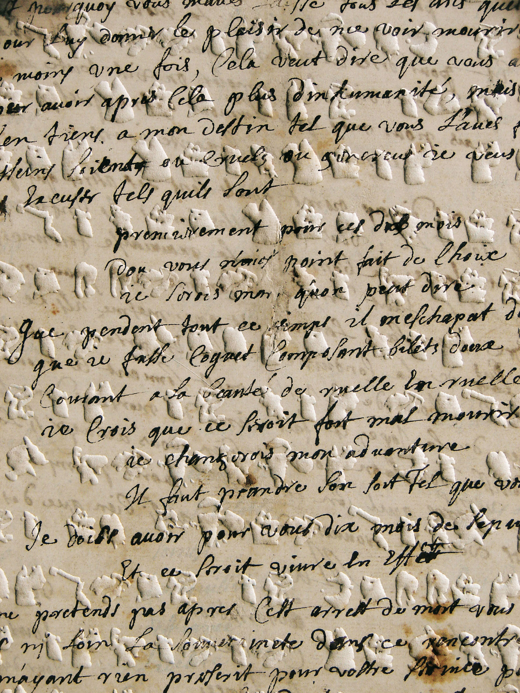 Manuscrit du XVIIème  gravé du texte "Les pessinois sont parmi nous"