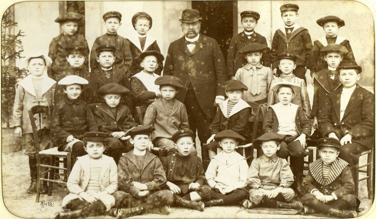 Classe du lycée de Roanne année scolaire 1895-1897