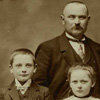 Couple avec quatre enfants par Emile Dessendier