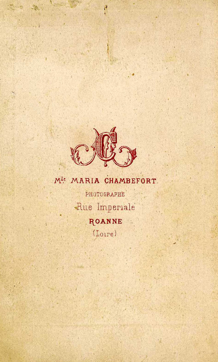 Verso d'une photo-carte de visite de Maria Chambefort mère