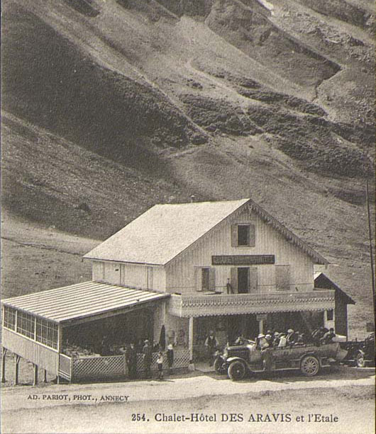 Le train arrive au Fayet en 1898 